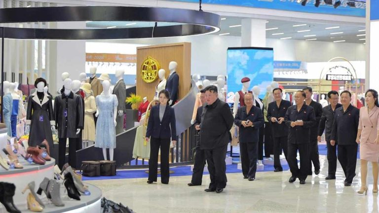Kim Jong Un Death Rumors: కిమ్ జోంగ్ ఉన్ మృతిపై పుకార్లు.. కొత్త ఫొటోలు విడుదల చేసిన ఉత్తర కొరియా