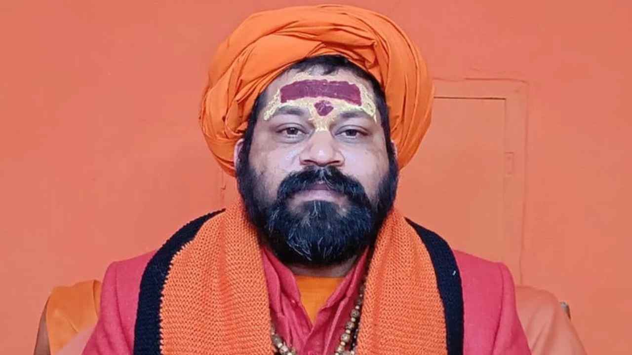 Mahant Rajudas: మోడీ జీ, అలాంటి జెన్-జీపై చర్యలు తీసుకోండి.. సీజేపీపై మహంత్ రాజూదాస్ ఆగ్రహం..