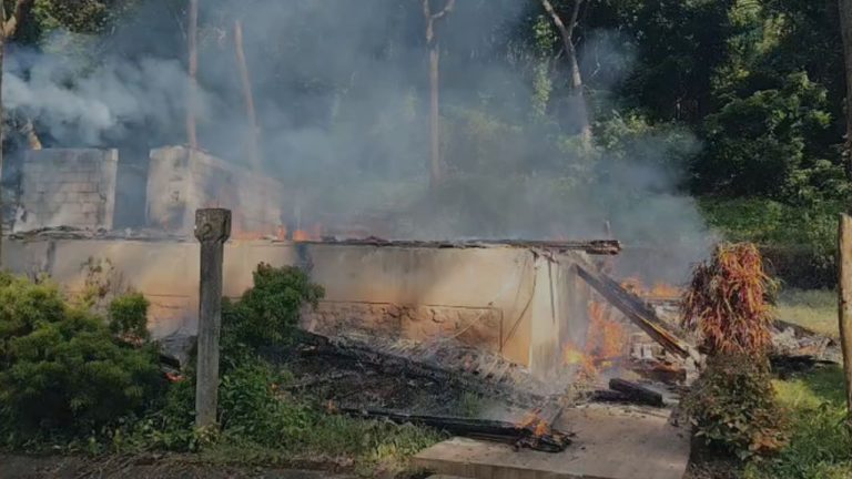 Maredumilli Fire Accident: మారేడుమిల్లిలో భారీ అగ్నిప్రమాదం.. తృటిలో తప్పిన పెను ప్రమాదం, ప్రాణనష్టం!