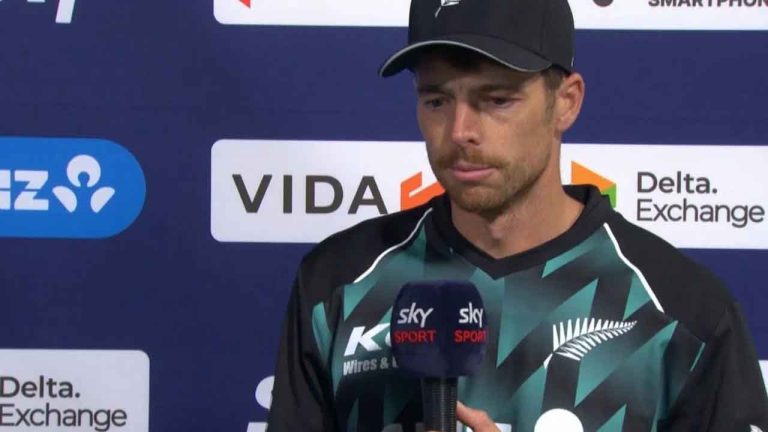 Mitchell Santner: బౌలింగ్ మా వల్ల కాలేదు.. వారున్నంత వరకు మేము గెలవడం చాలా కష్టం: కివీస్ కెప్టెన్