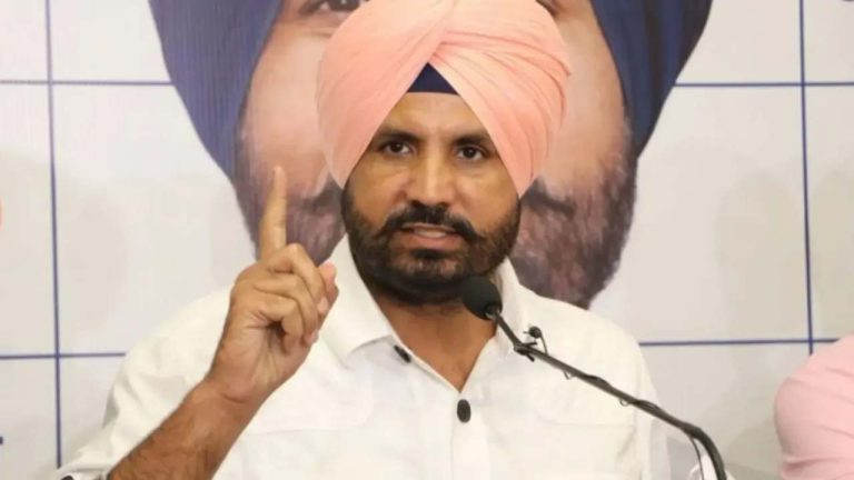 Punjab: ఎన్నికల వేళ హస్తం పార్టీకి షాక్.. కాంగ్రెస్ అధ్యక్షుడు అమరీందర్ వారింగ్ రాజీనామా