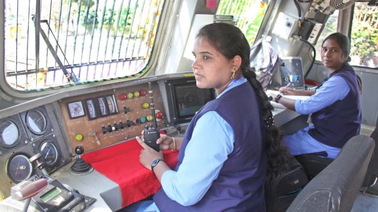 Railway Bonus: కేంద్ర కేబినెట్ కీలక నిర్ణయాలు.. రైల్వే ఉద్యోగులకు 78 రోజుల బోనస్, సామాజిక పింఛన్లకు రూ.53,428 కోట్లు!