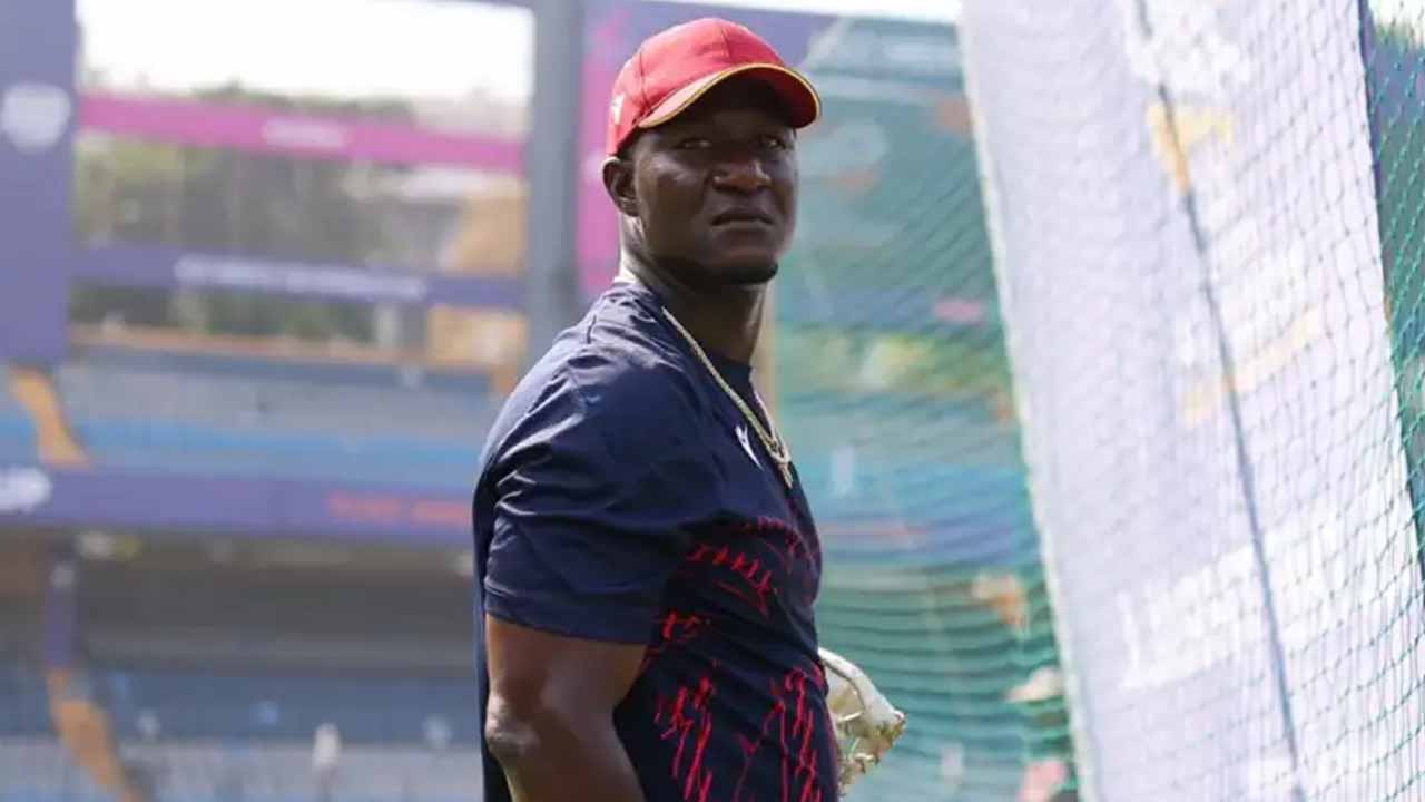 WI Coach: వెస్టిండీస్ క్రికెట్‌ను కాపాడండి.. దయచేసి ఆర్థిక సాయం చేయండి.. హెడ్ కోచ్ డారెన్ సామీ ఆవేదన..