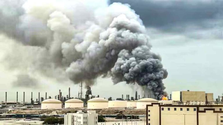 Saudi Arabia: సౌదీ రక్షణ శాఖపై క్షిపణి దాడి చేసిన హౌతీలు..