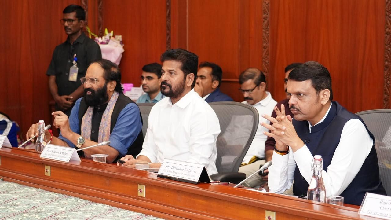 tummidihatti barrage telangana maharashtra fadnavis revanth reddy
