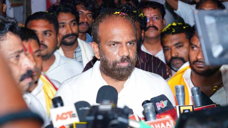 Vangaveeti Radha: ఆసక్తికర వ్యాఖ్యలు చేసిన వంగవీటి రాధా.. లైట్‌ తీసుకుంటా..!