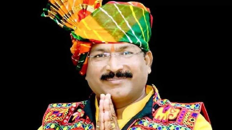 BJP MP: త్వరగా పెళ్లి చేసుకుని ఐదుగురు పిల్లల్ని కనాలి.. బీజేపీ ఎంపీ వ్యాఖ్యలు..