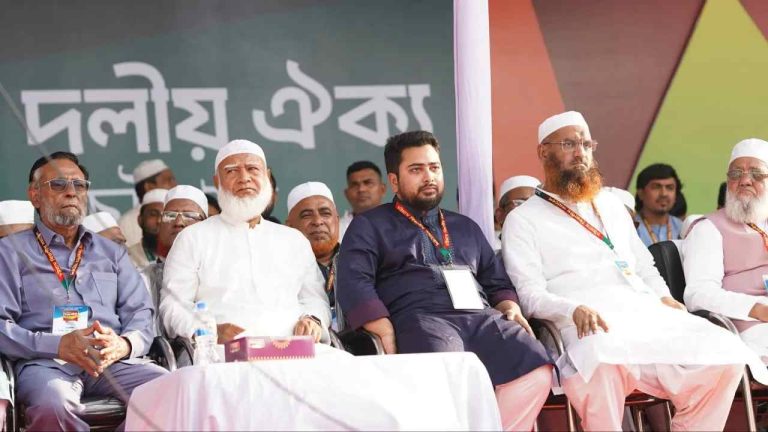 Bangladesh: షేక్ హసీనాను గద్దె దించిన బంగ్లాదేశ్ నేత.. ఇప్పుడు CJP నిరసనలకు మద్దతు.!