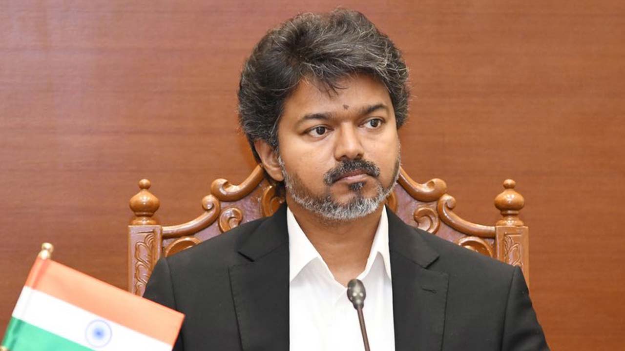 vijay government aiadmk attack rs 30 rice scheme