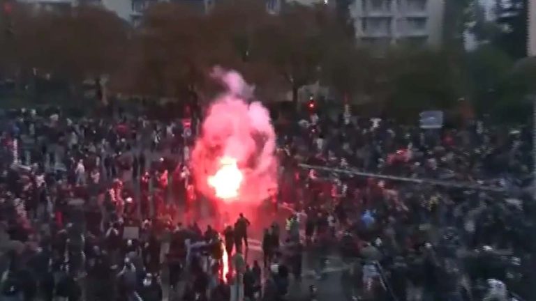 France Protests Turn Violent: ఫ్రాన్స్‌లో హింసాత్మక నిరసనలు.. లక్షలాది మంది ప్రజలు ఎందుకు రోడ్డెక్కారు?.. మాక్రాన్ ఏం చెప్పారు?