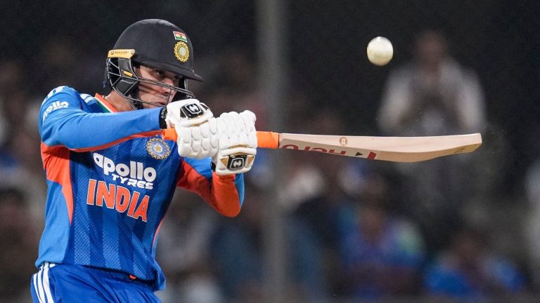 IND vs NZ 4th T20: టీమిండియా ముందు భారీ లక్ష్యం.. భారత్ గెలిస్తే రికార్డే పో..
