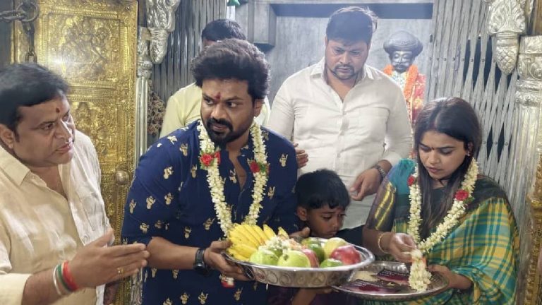 Manchu Manoj :’దాదా’లో బిజీ.. చాముండేశ్వరి అమ్మవారి సన్నిధిలో మంచు మనోజ్ స్పెషల్ పూజలు!