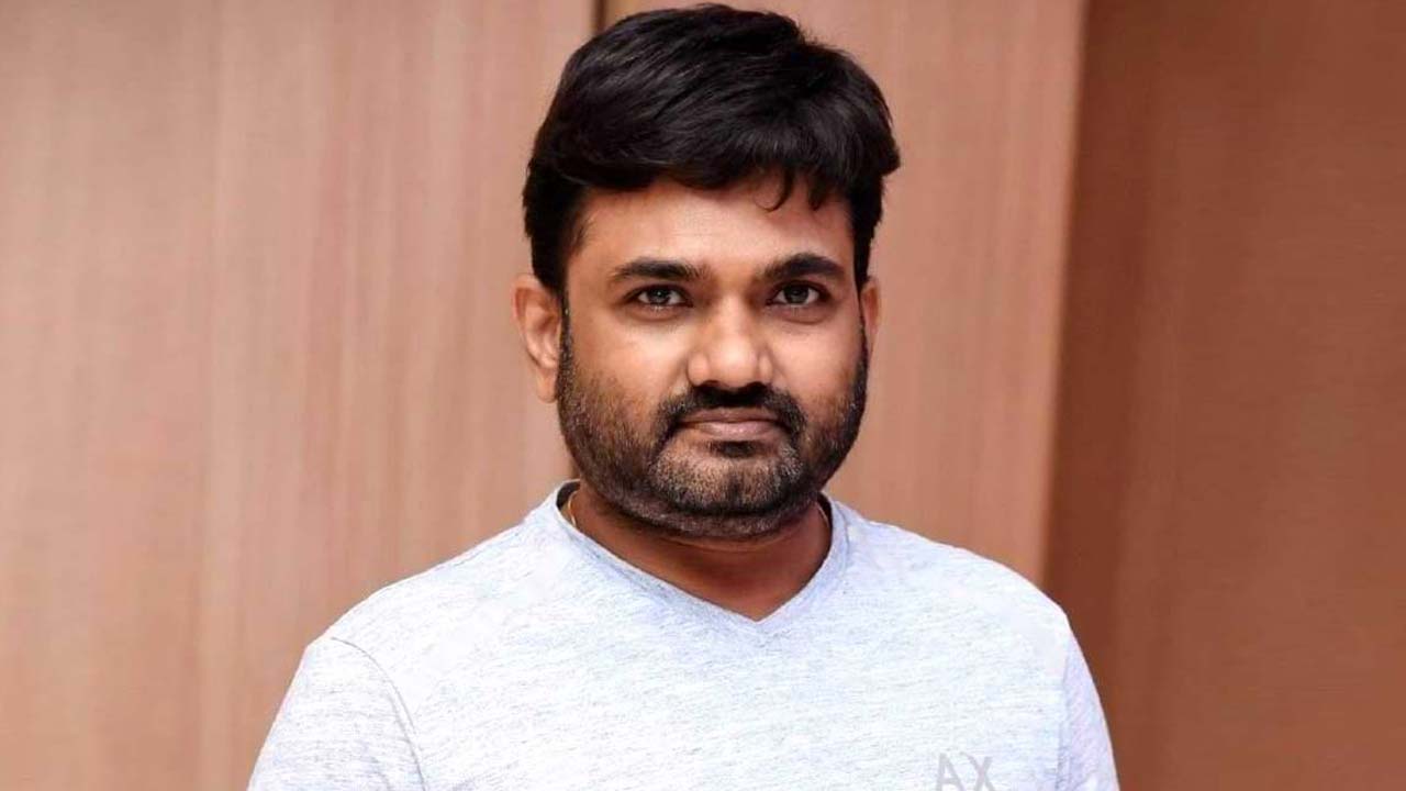 Maruthi: మళ్ళీ హోం గ్రౌండ్‎కి డైరెక్టర్ మారుతి?